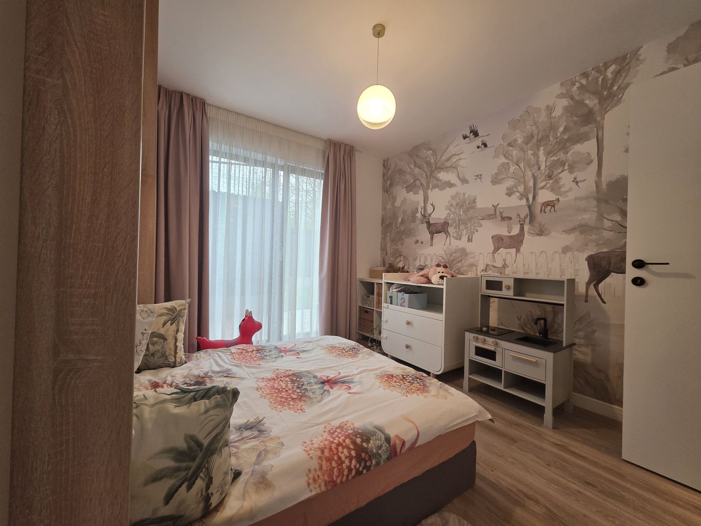 Apartament 4 camere, Iancu Nicolae utilat mobilat complet Investitie - Poză 15