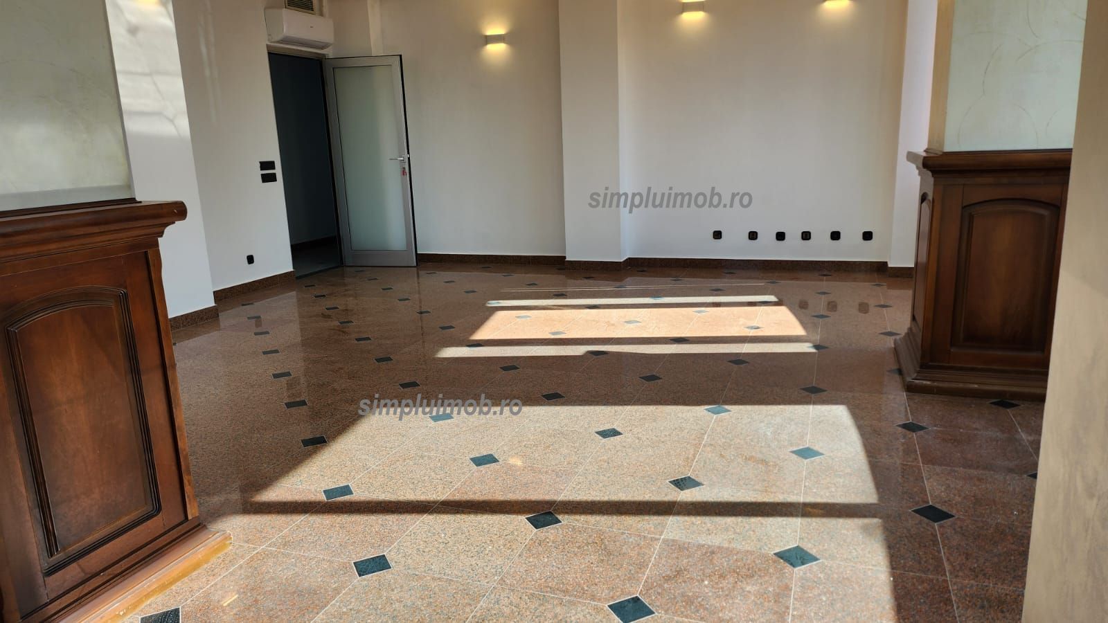 Clădire business de închiriat Bucureștii Noi 1250 cu parcare 850mp - Poză 8