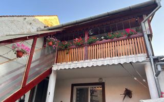 Casa 3 camere 73,73 mp parter 2 pivnite si magazie centru Cisnadie - Poză 2