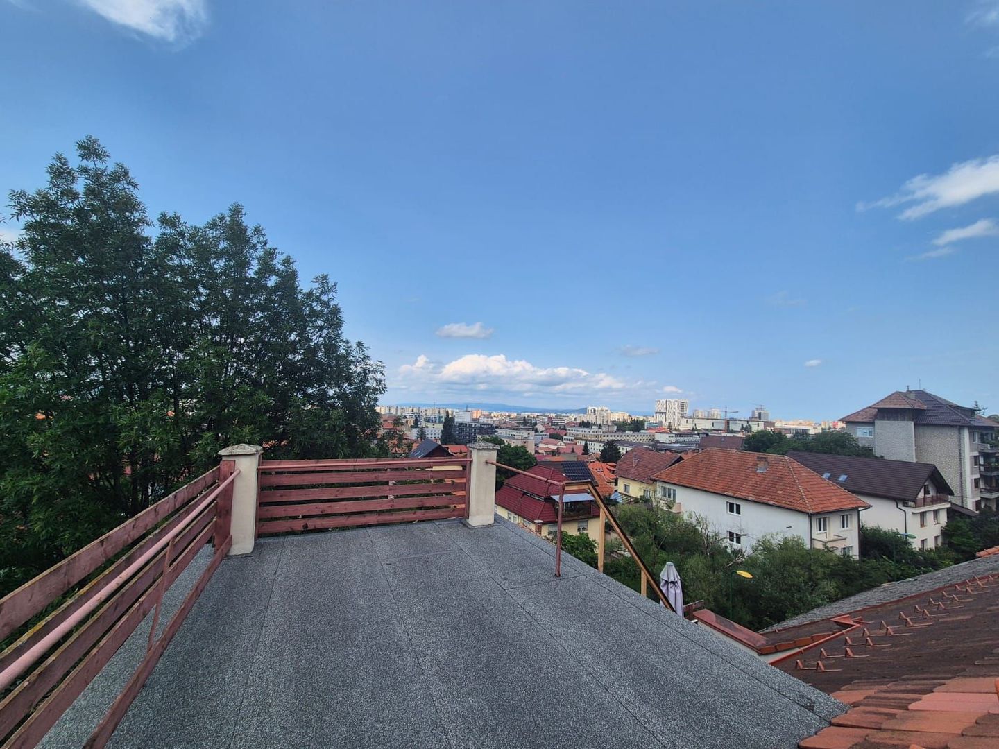 Apartament in casă, într-o zonă exclusivistă, priveliște deosebită. - Poză 7