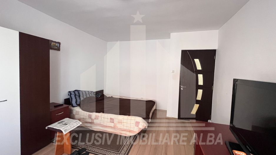 Garsoniera de vanzare, zona Cetate, etaj 1 - Poză 2