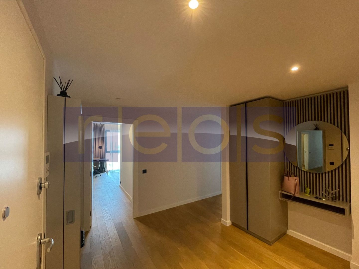 INCHIRIERE 3 CAMERE 130 MP | OHT | LOC PARCARE | MOBILAT SI UTILAT LUX - Poză 9