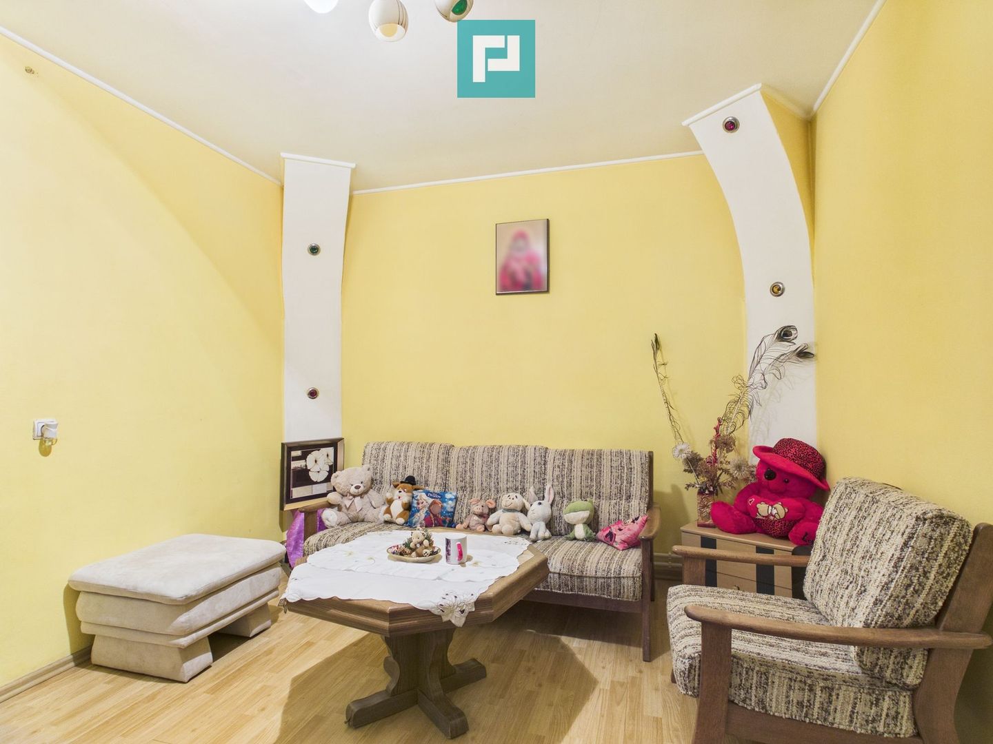 Casă cu 3 camere și teren de 700 mp în Cermei - Poză 2