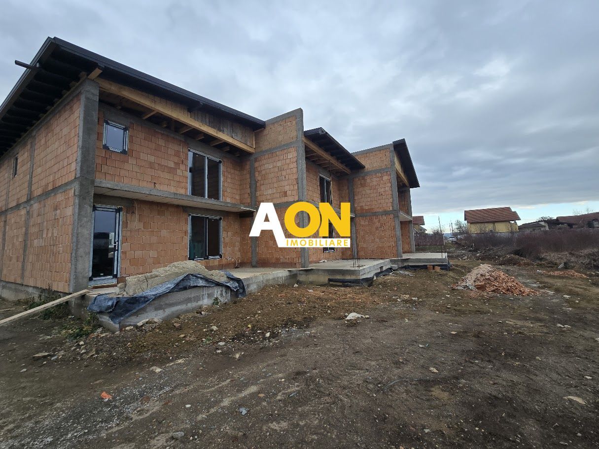 1/2 Duplex Zona Dealul Furcilor 4 Camere, 300mp Teren, 60mp Subsol - Poză 3