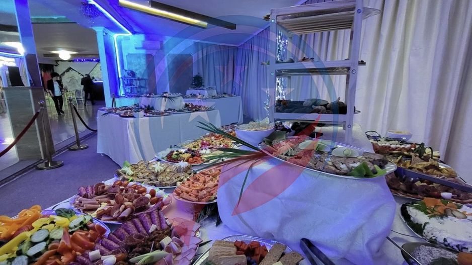 AFACERE FUNCTIONALA SALA EVENIMENTE SI PISCINA - Poză 9