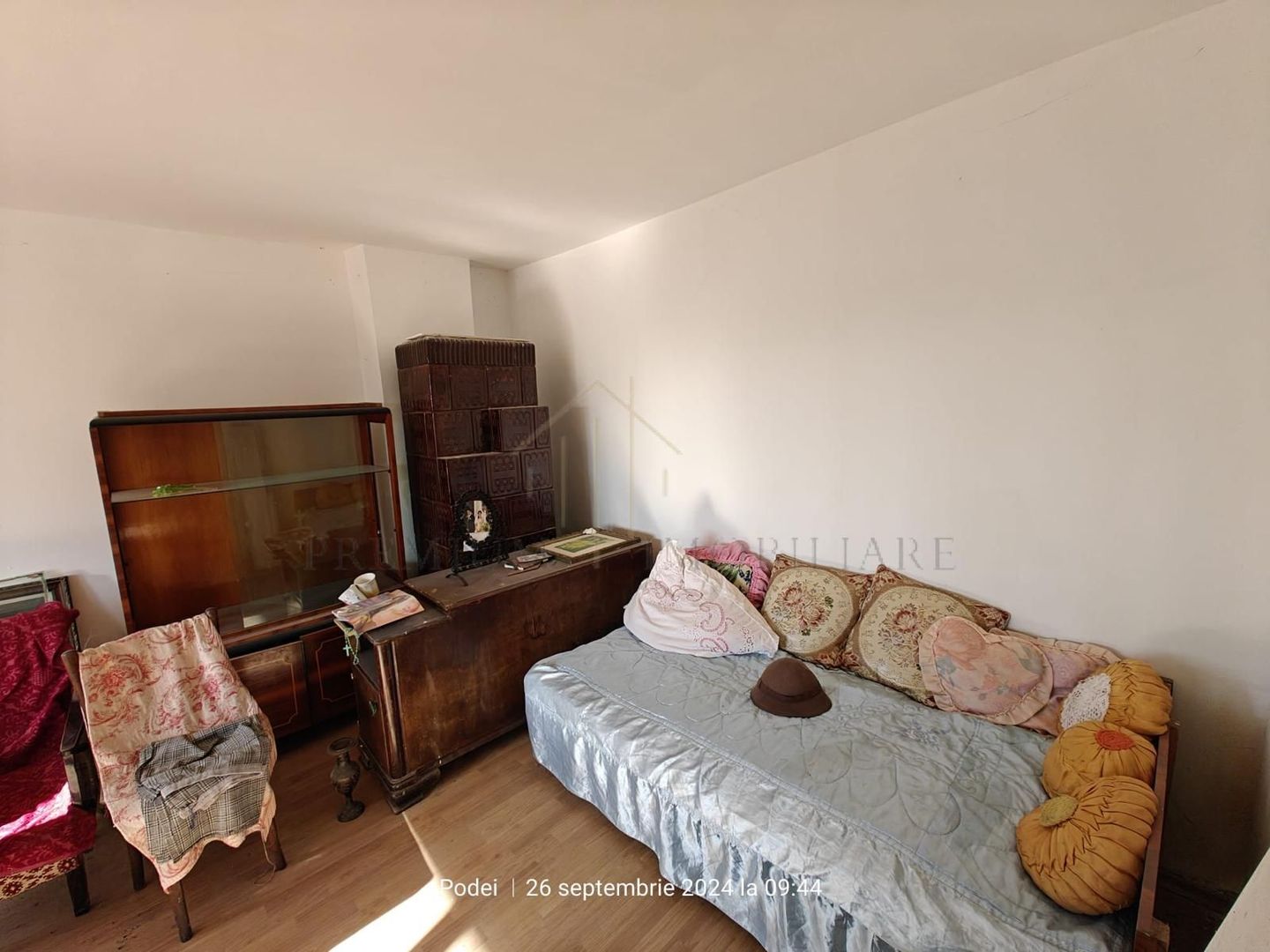 Casa si teren de vanzare Comanesti - Poză 8