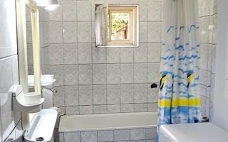Vila P+1 Piața Muncii , strada Orzari, apartament cu 3 camere la Parer - Poză 16
