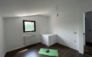 Vila Modernă și Complet Renovată în Otopeni – Oferă Confort și Accesibilitate - Poză 16