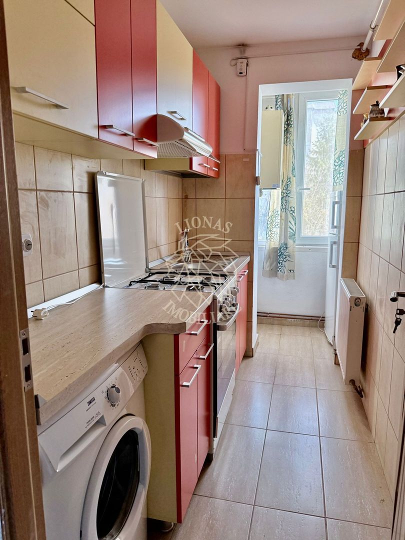 Apartament 2 camere 55 mp con.-etaj 1- Zona Decebal - Poză 4