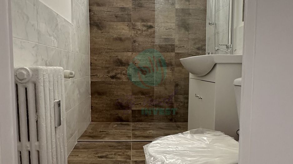 3 camere langa METROU - Poză 5