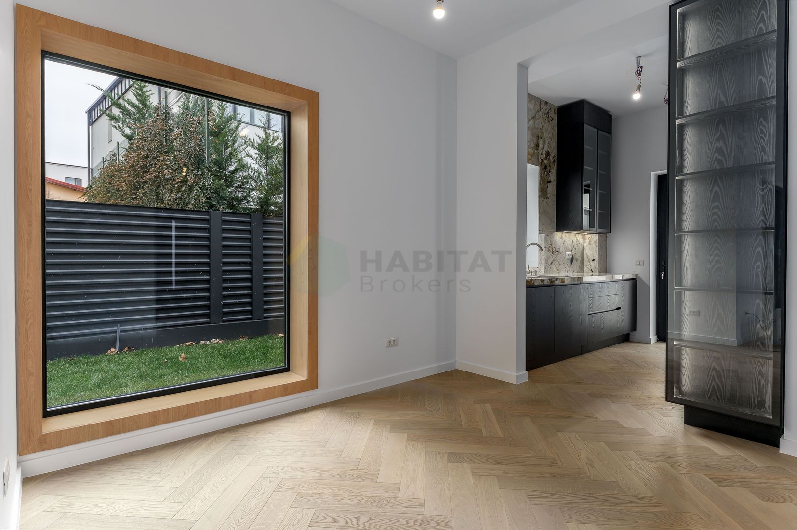 VILA IANCU NICOLAE, stil mediteranean, 5 dormitoare, 3 terase, gradina - Poză 5