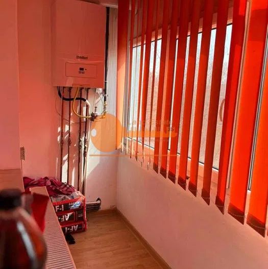 3 camere Gorjului ( Centrala-bloc reabilitat ) - Poză 4