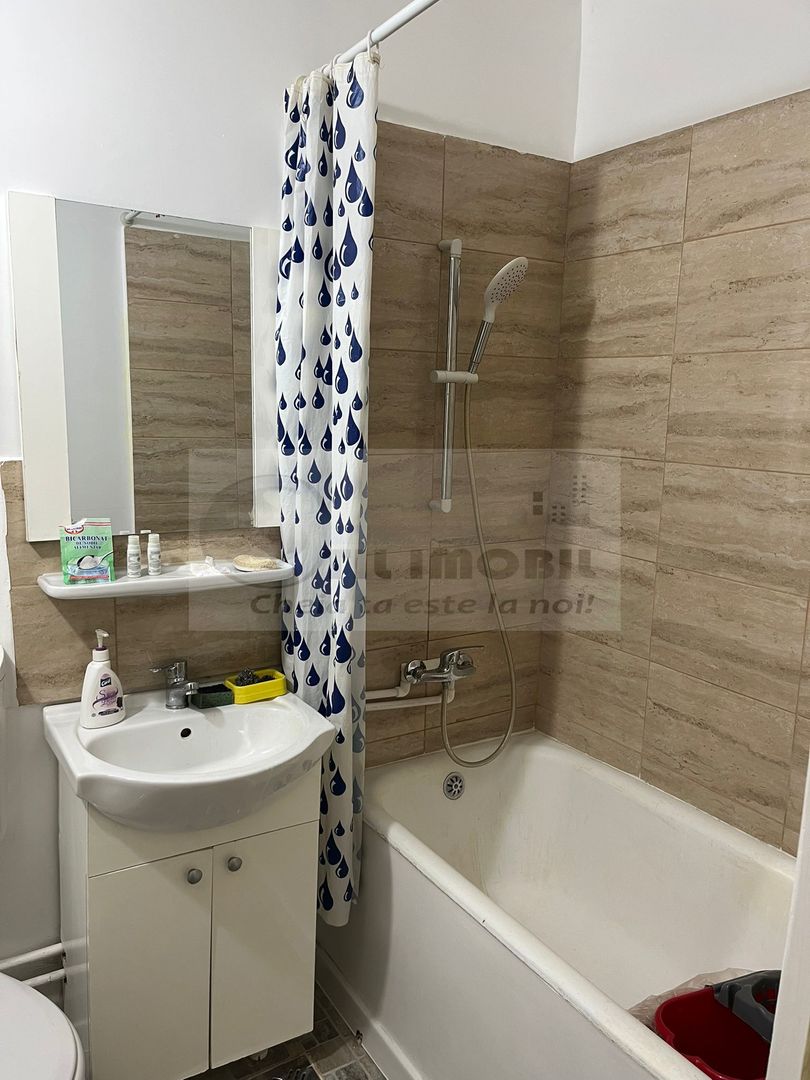 APARTAMENT 1 CAM DECOMANDAT PODU DE FIER ET 2 DIN 4 LIBER - Poză 6