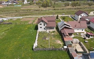 Casă 320 mp utili + 1143 mp teren, la roșu, Gura Humorului - Poză 4