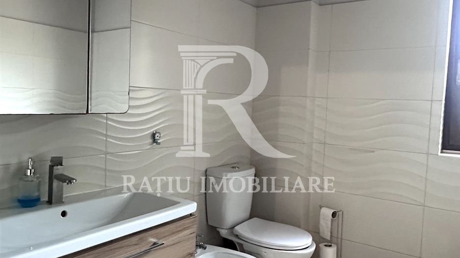 Apartament cu 3 camere | Ultracentral | Oradea - Poză 7