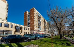 Apartament cu 3 camere în Podgoria Arad, vedere frumoasă, 2 balcoane