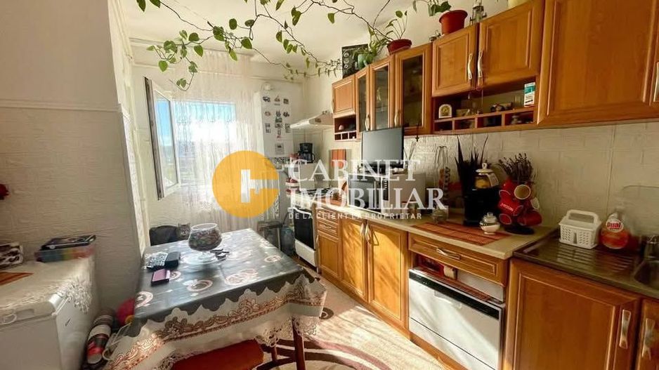 Dancu - 4 camere - decomandat - 1986 - Poză 5