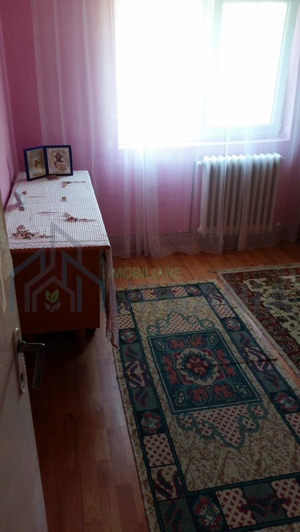 Apartament 2 camere decomandat de inchiriat in Pacurari - Poză 7