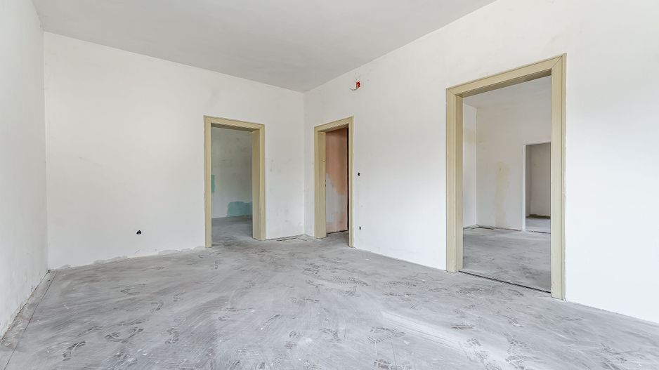 Casă spațioasă pentru familie mare. Curte generoasă, zonă accesibilă! - Poză 10