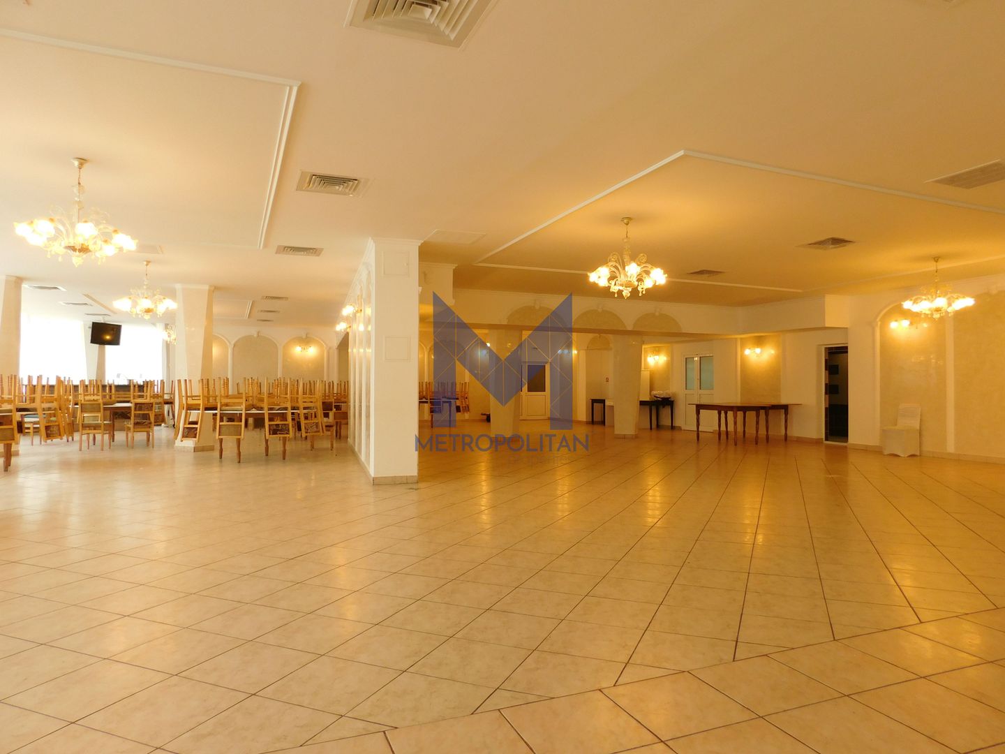 Spațiu comercial ideal showroom, în Complex Comercial Mercur - Poză 1