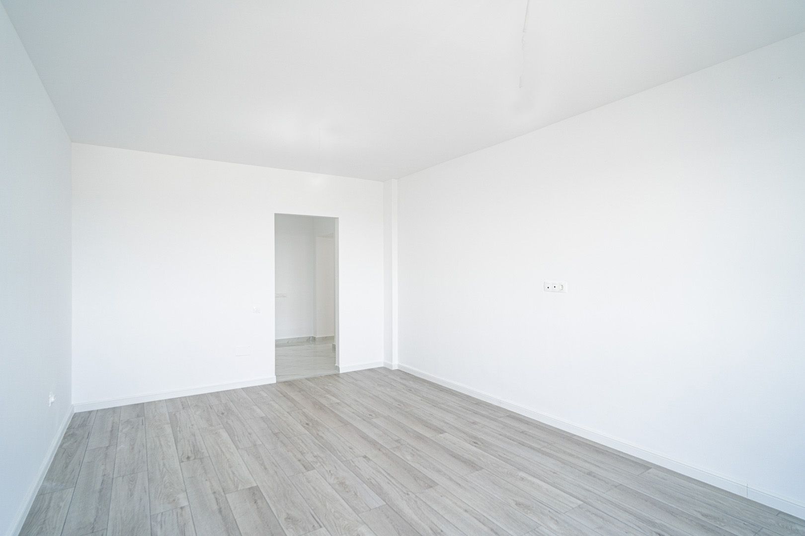 Militari-3 Camere, 91.3mp, 2 bai, bucatarie inchisa, Bloc Nou, Metrou, Finalizat - Poză 4