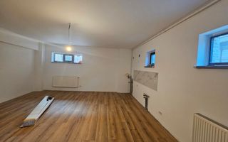 Apartament nemobilat - ideal spatiu comercial - Poză 3