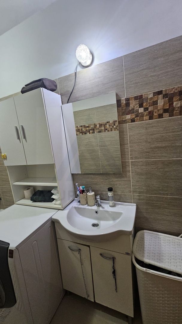 Apartament modern 2 camere parter 56 mp utili balcon 7 mp Selimbar - Poză 8