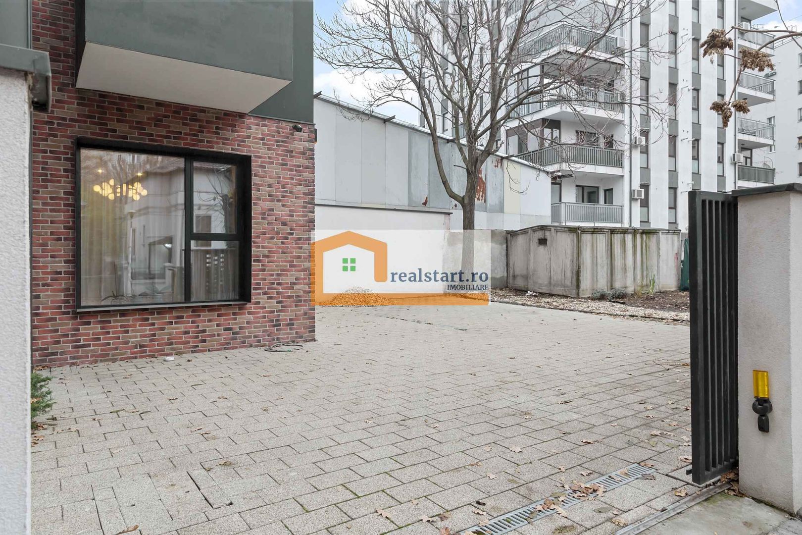 Vila individuala, acces metrou, 10 locuri parcare - Poză 40