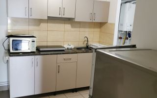 Apartament cu o cameră în zona TgCucu, la casă, parter, intrare separată - Poză 5