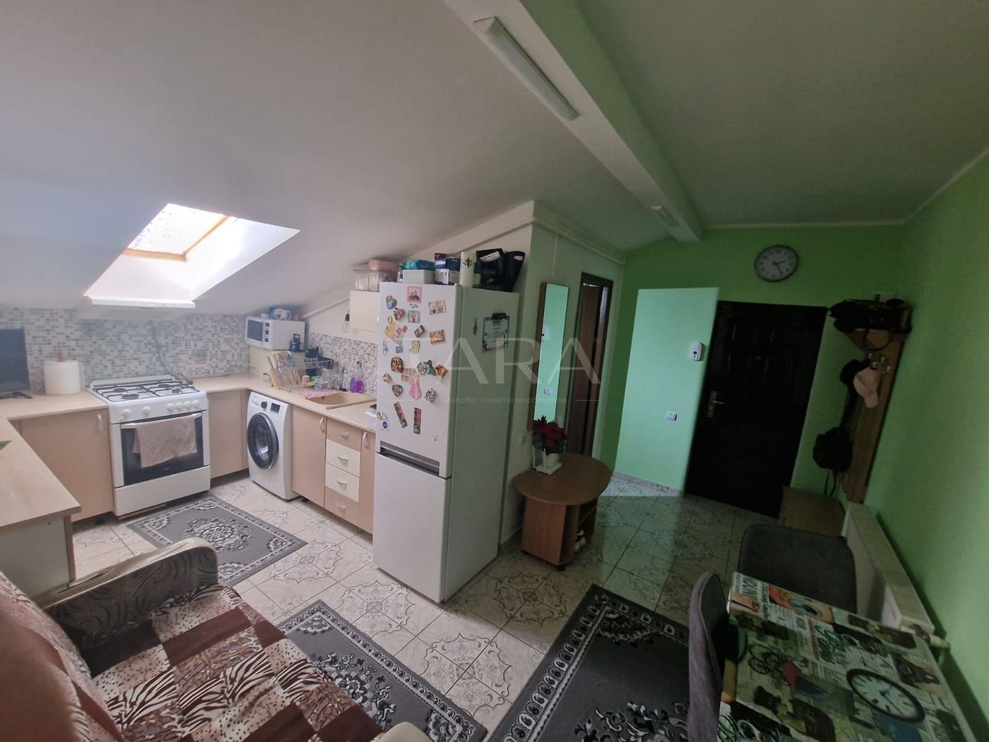 Apartament cu 1 camera in zona centrala a localitatii - Poză 2