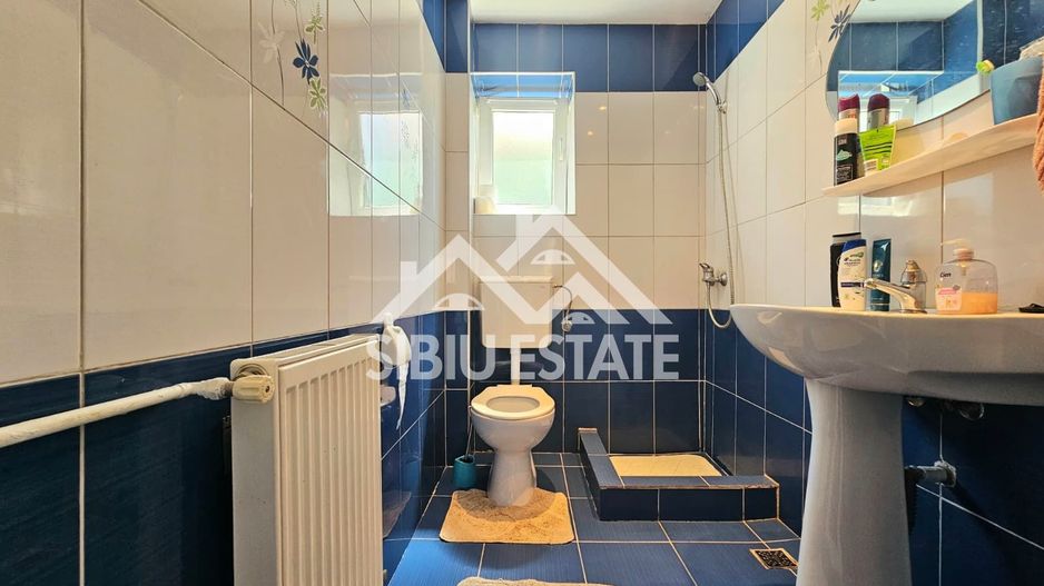 Casa Sibiu central 5 camere, 4 bai - Poză 11