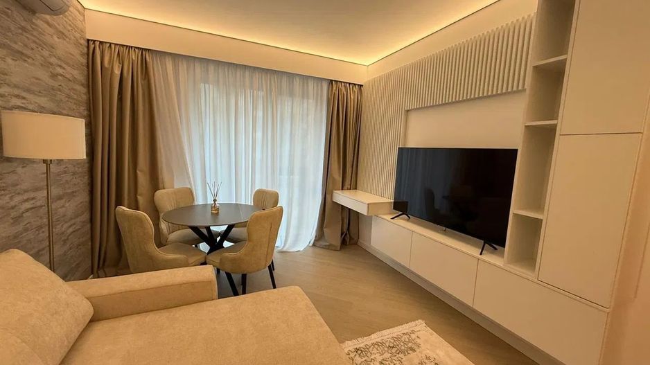 Garsonieră de închiriat – Cortina North, bloc C1 – Prima închiriere - Poză 1