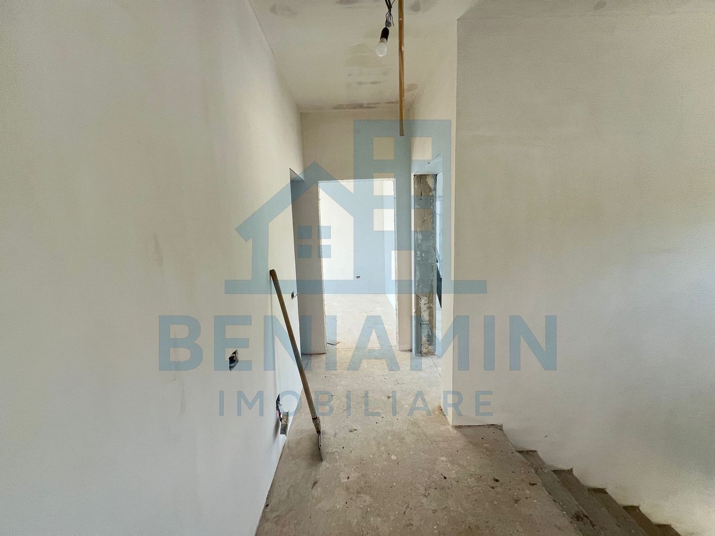 Casa-5 camere-P+1+P-147mp utili-600mp teren-Utilitati-Sanpetru - Poză 9