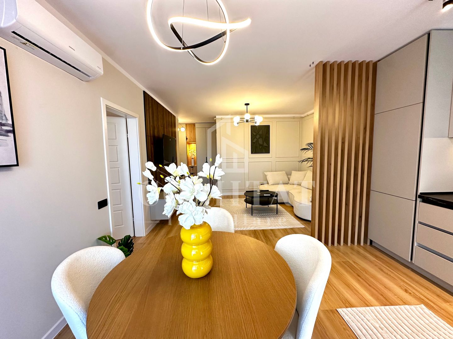 Apartament ultrafinisat | Etaj intermediar | Zona Str Tineretului - Poză 17
