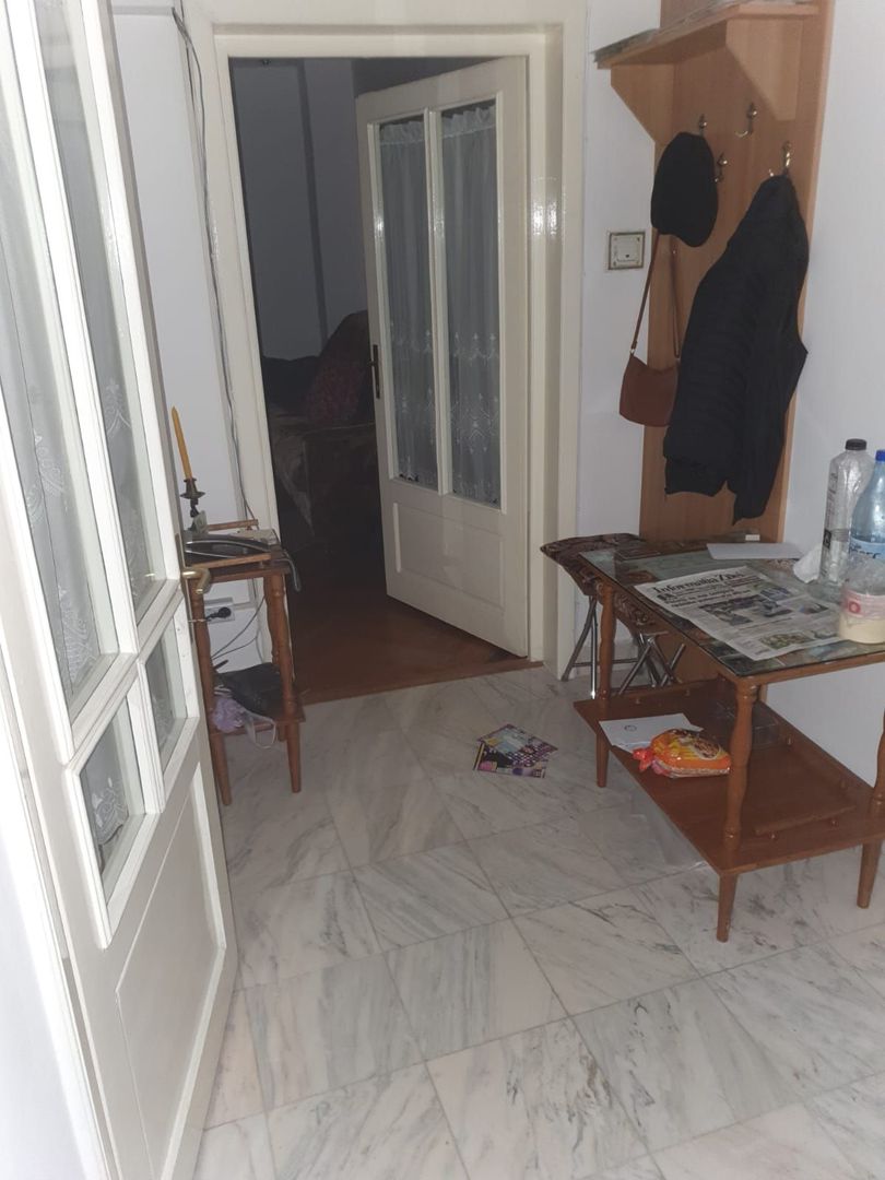 BRASADAS vinde casa 2 cam cu etaj 6 ari zona Bercu Rosu. - Poză 18
