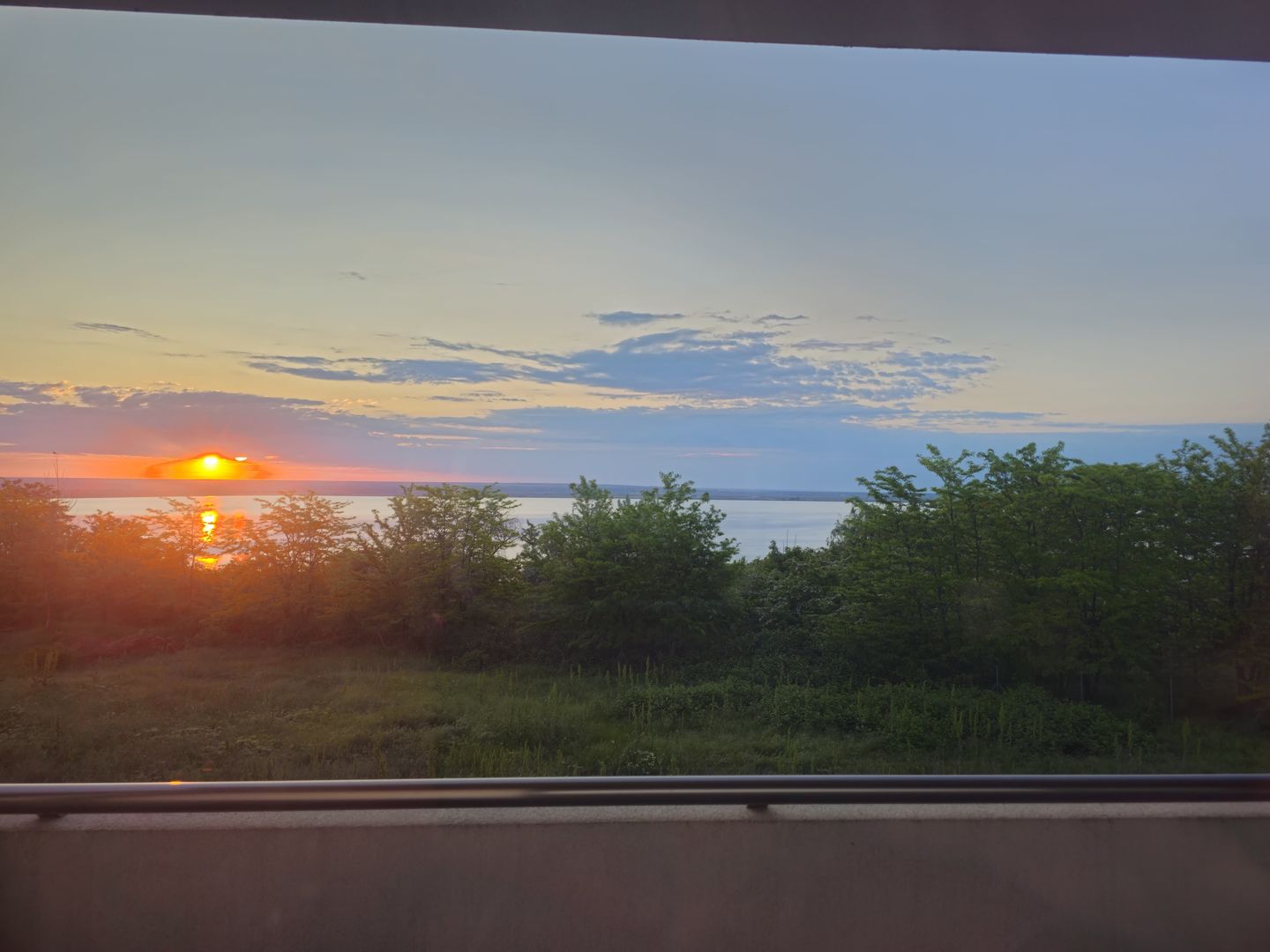 2 camere, vedere superbă la lac, bloc nou 2022 - Poză 18