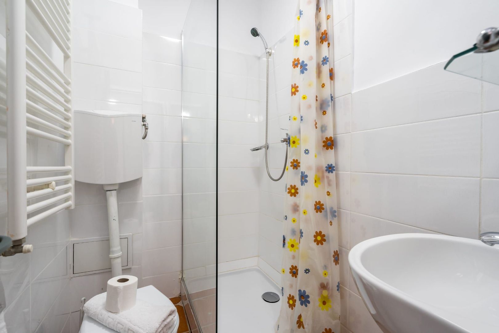 Hotel 3 stele - Ultracentral - Mantuleasa - Plantelor - Poză 3