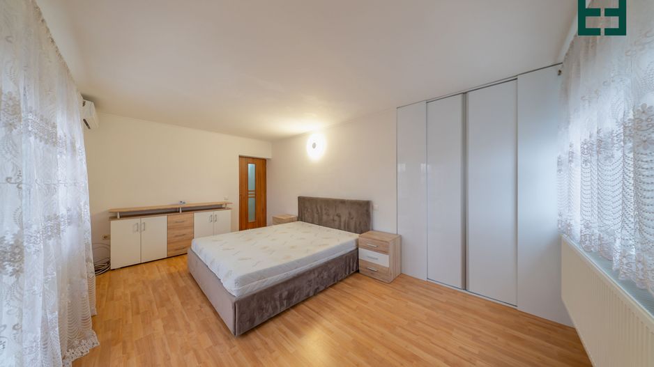 De închiriat - Apartament la casă cu 2 camere zona UTA - Arad - Poză 1