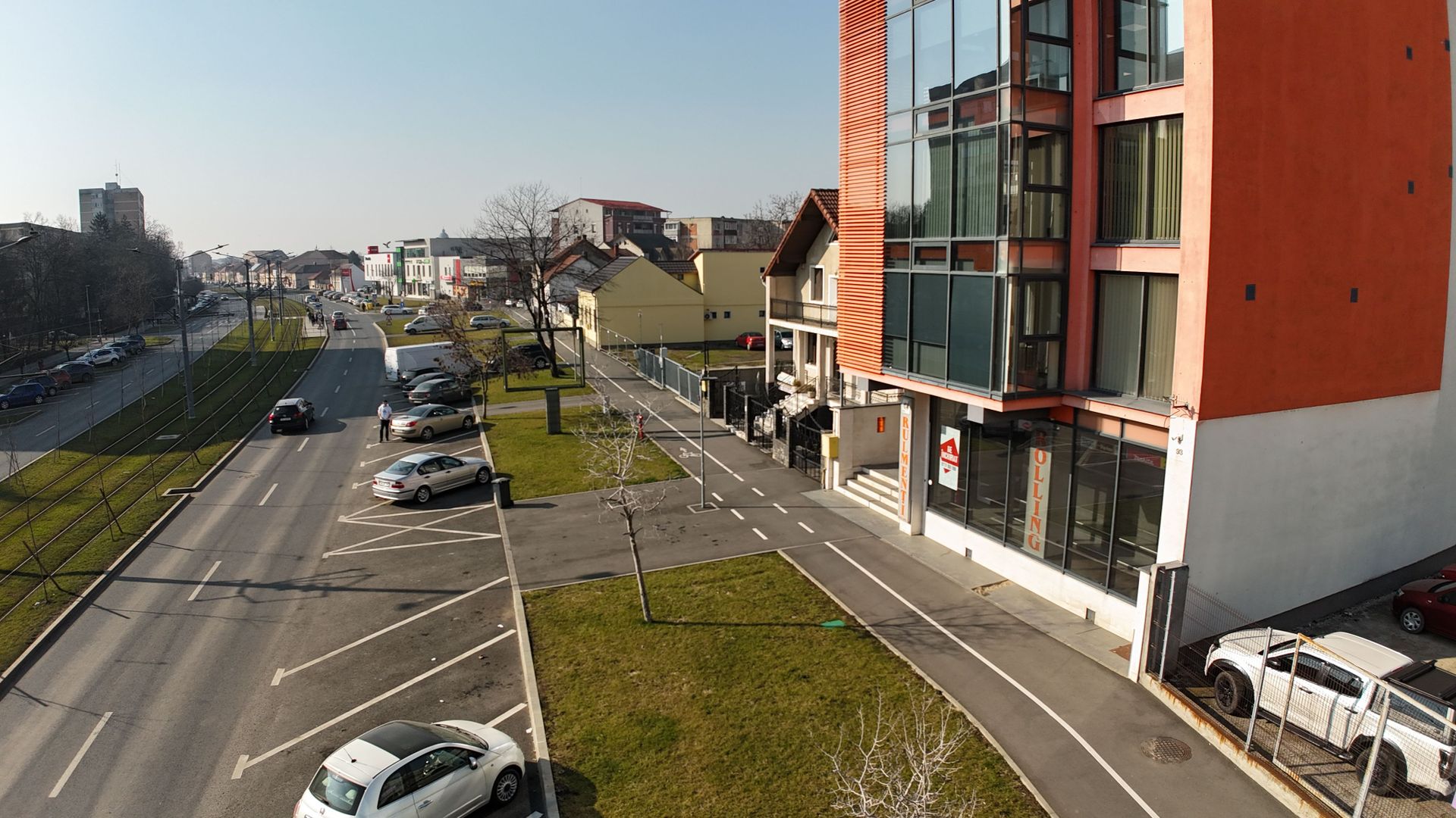 Spatiu comercial de închiriat  bulevardul Cetății - Poză 1