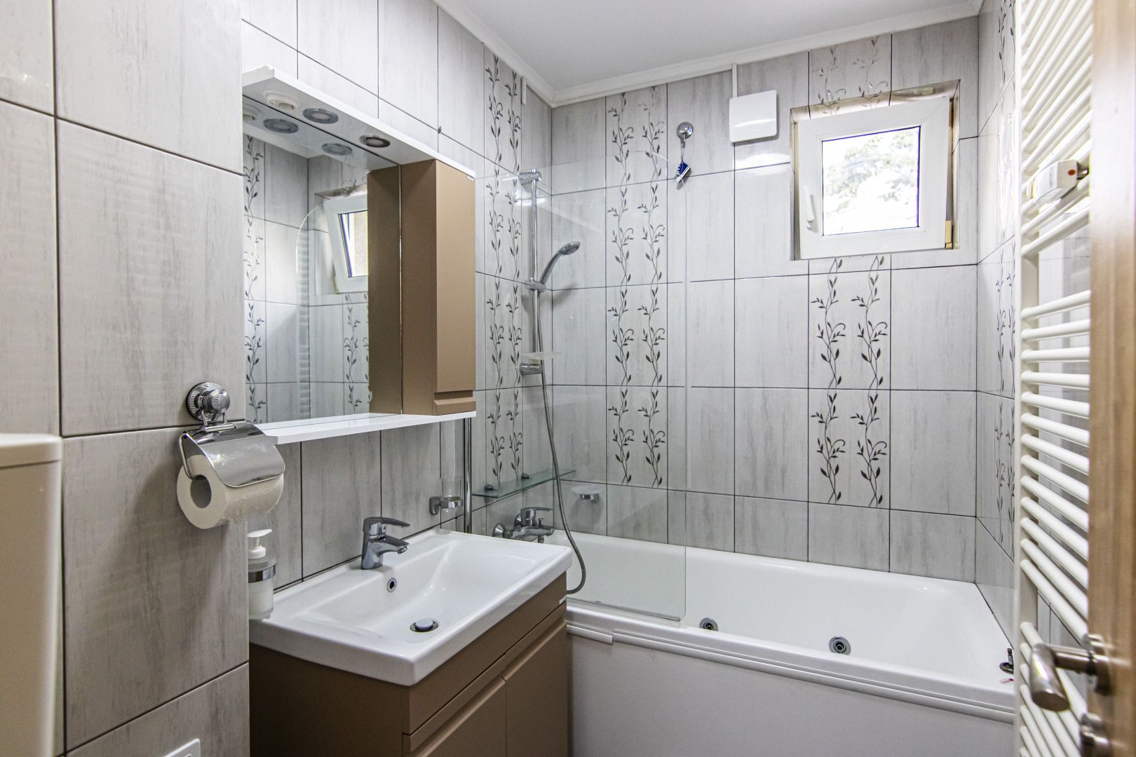 Drumul Taberei - 2 camere decomandat, Favorit, Mobilat și utilat, Loc de parcare - Poză 9