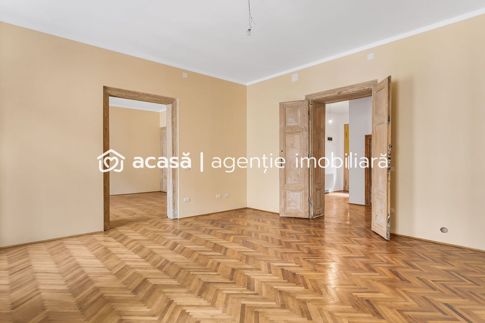 Apartament istoric ultracentral - Poză 5