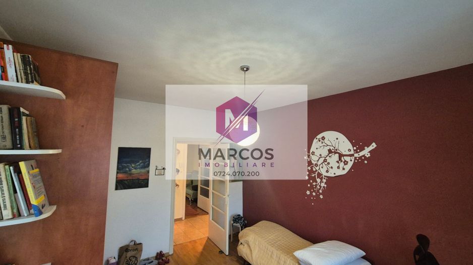 Vand casa 2 camere Moroasa - Poză 2