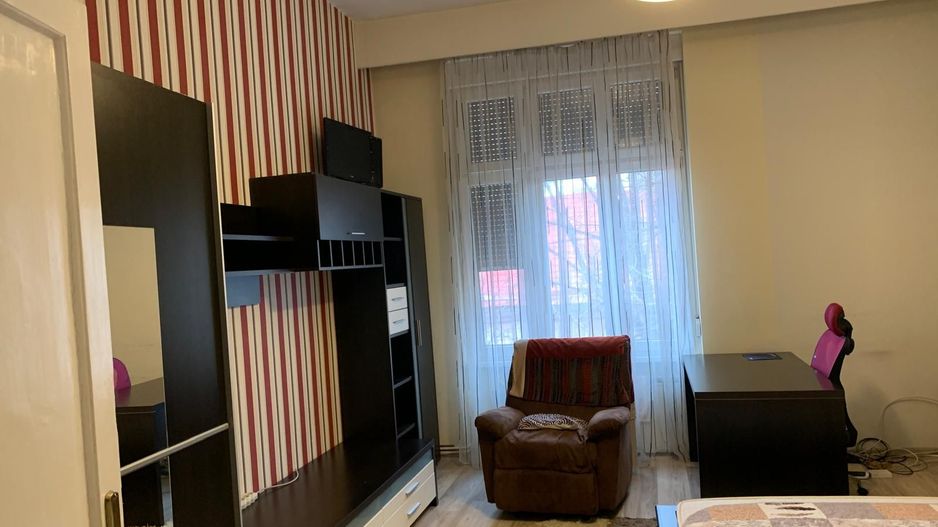 Casa versatila   P+E+M in zona  isorica Sinaia - Poză 24