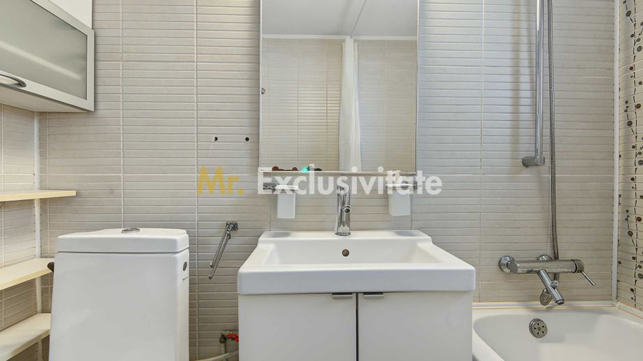 Central-Eremia, ap. 3 camere, 2 băi + boxă,proaspăt zugrăvit, et.2 - Poză 15