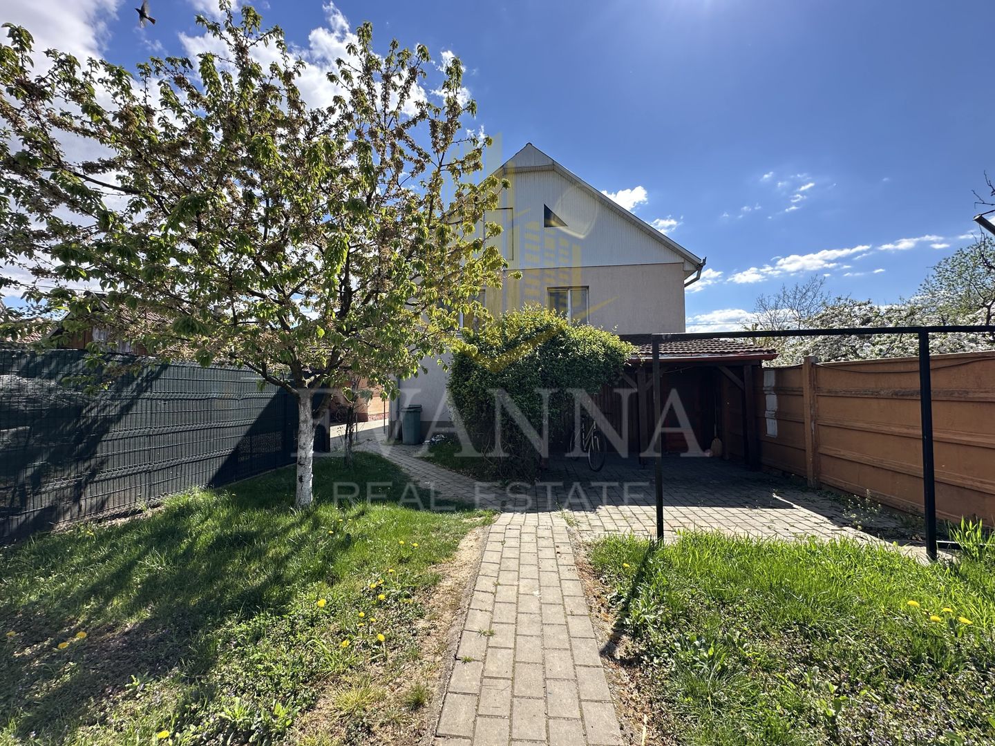 Casă de vânzare în Seini - strada Horea - Poză 7