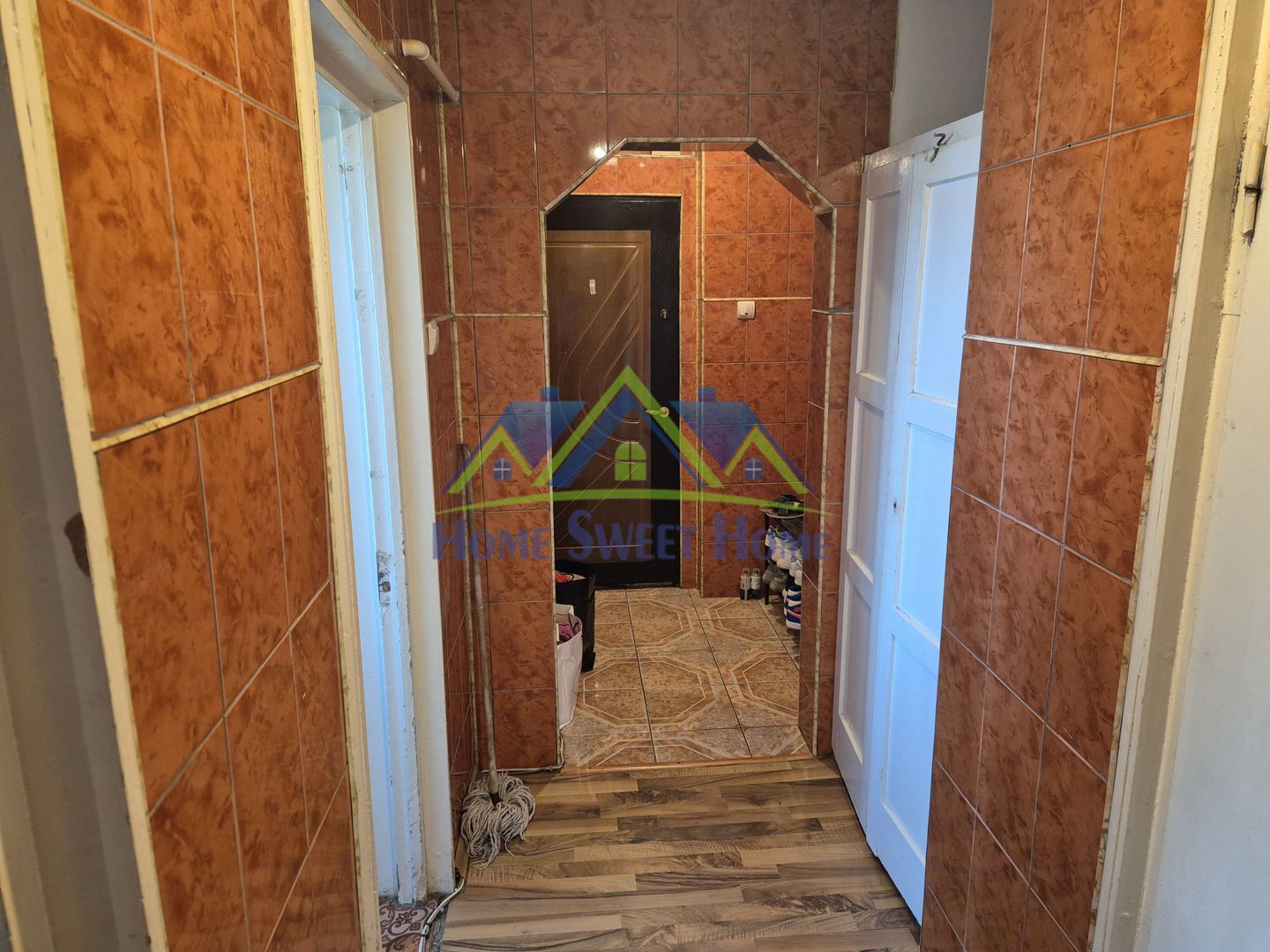 Apartament 2 cam., dec., Hd, zona M7, str. Trandafirilor, bl 17, et. 8 - Poză 3