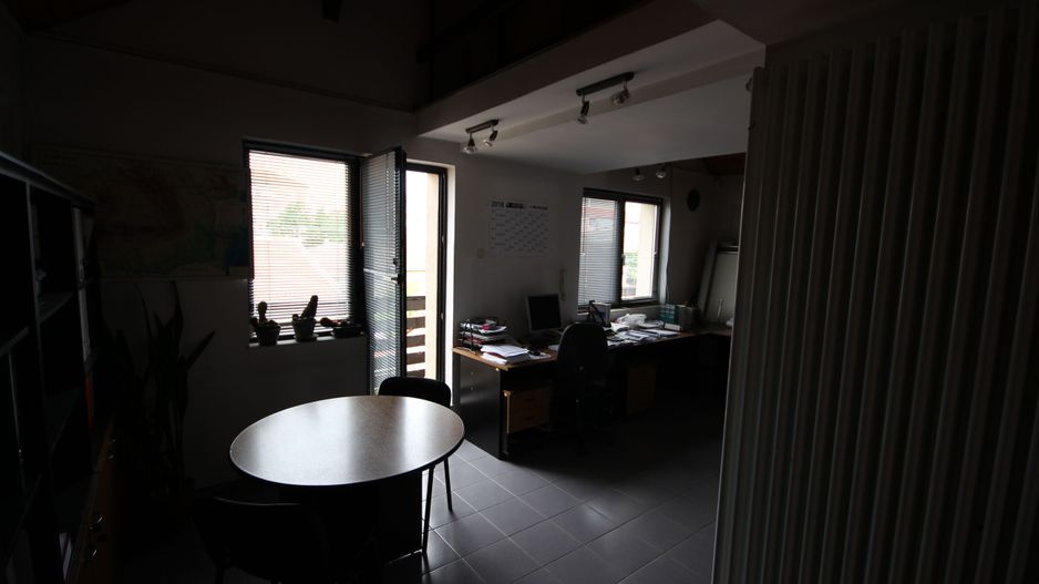 Imobil cu destinatie mixta - Poză 2