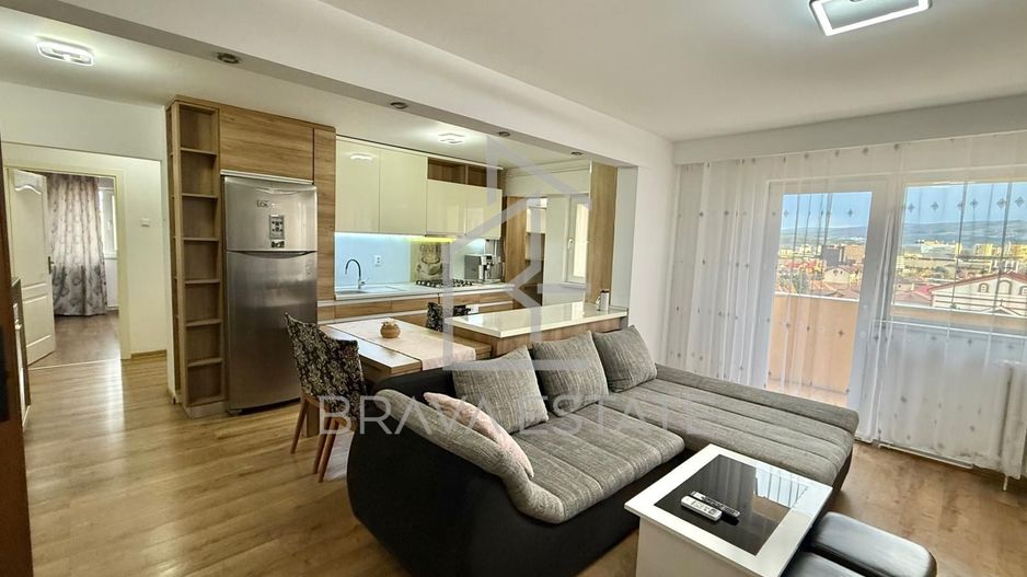 Apartament 4 camere, 2 balcoane, parcare, zona Mărăști - Poză 2