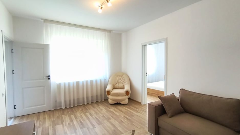 De închiriat: vilă renovată, Mihai Eminescu. 1 000 E/lună. Comision 0 - Poză 14