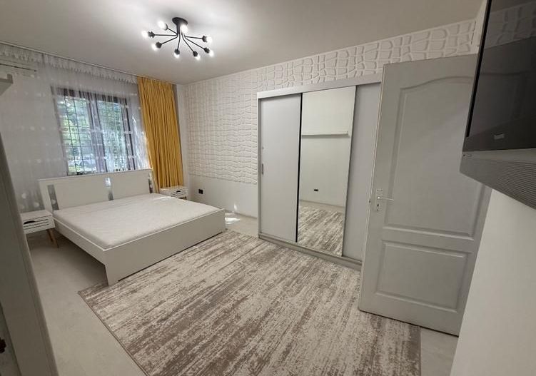 DE INCHIRIAT | APARTAMENT 3 CAMERE | FLOREASCA - Poză 3